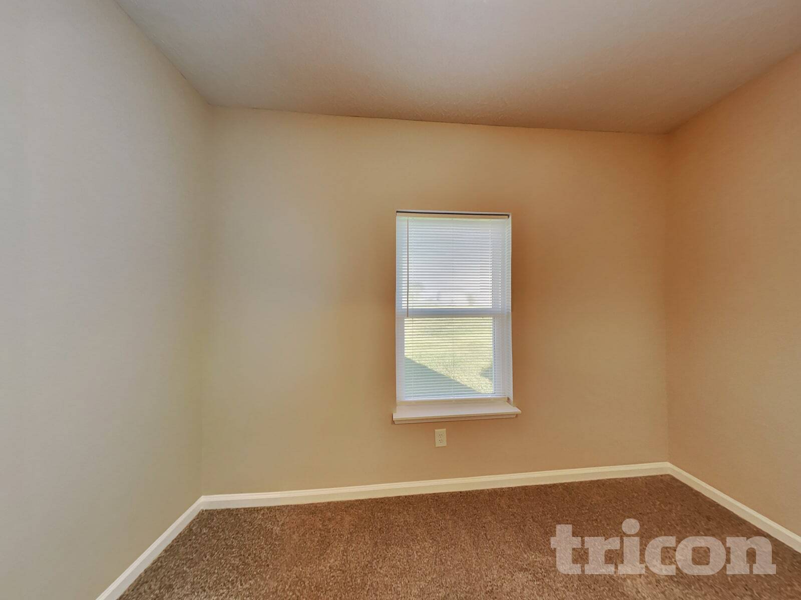 Building Photo - 10726 Crane Dr