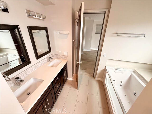 Building Photo - 16377 26th St