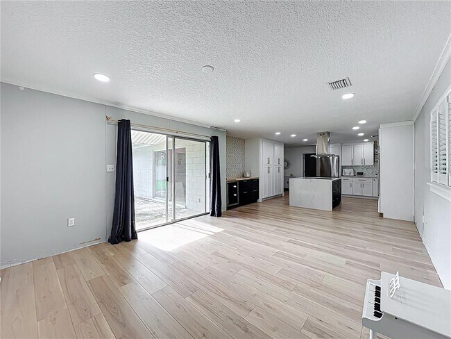 Building Photo - 4611 Cranston Pl