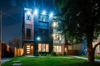 Building Photo - STUNNING Fully Furnished Home Minutes From Downtown Nashville