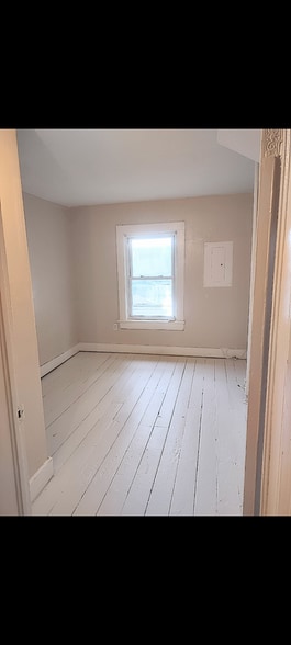 Building Photo - 651 Jersey Ave