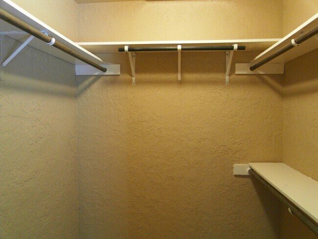 Building Photo - 14911 Wunderlich Dr