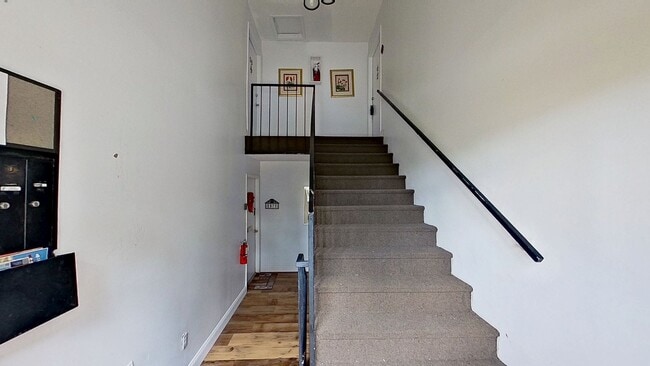 Building Photo - Spacious 3Bed/2Bath Condo in Colonial Point!