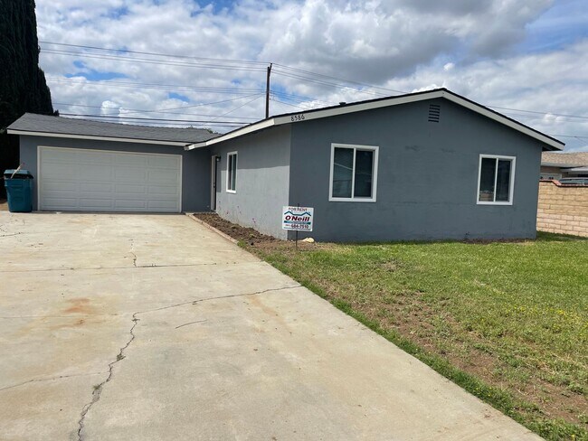 Primary Photo - 3 Bedroom 1 Bathroom Great Single Story!