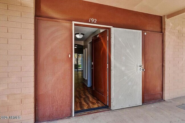 Building Photo - 6125 E Indian School Rd