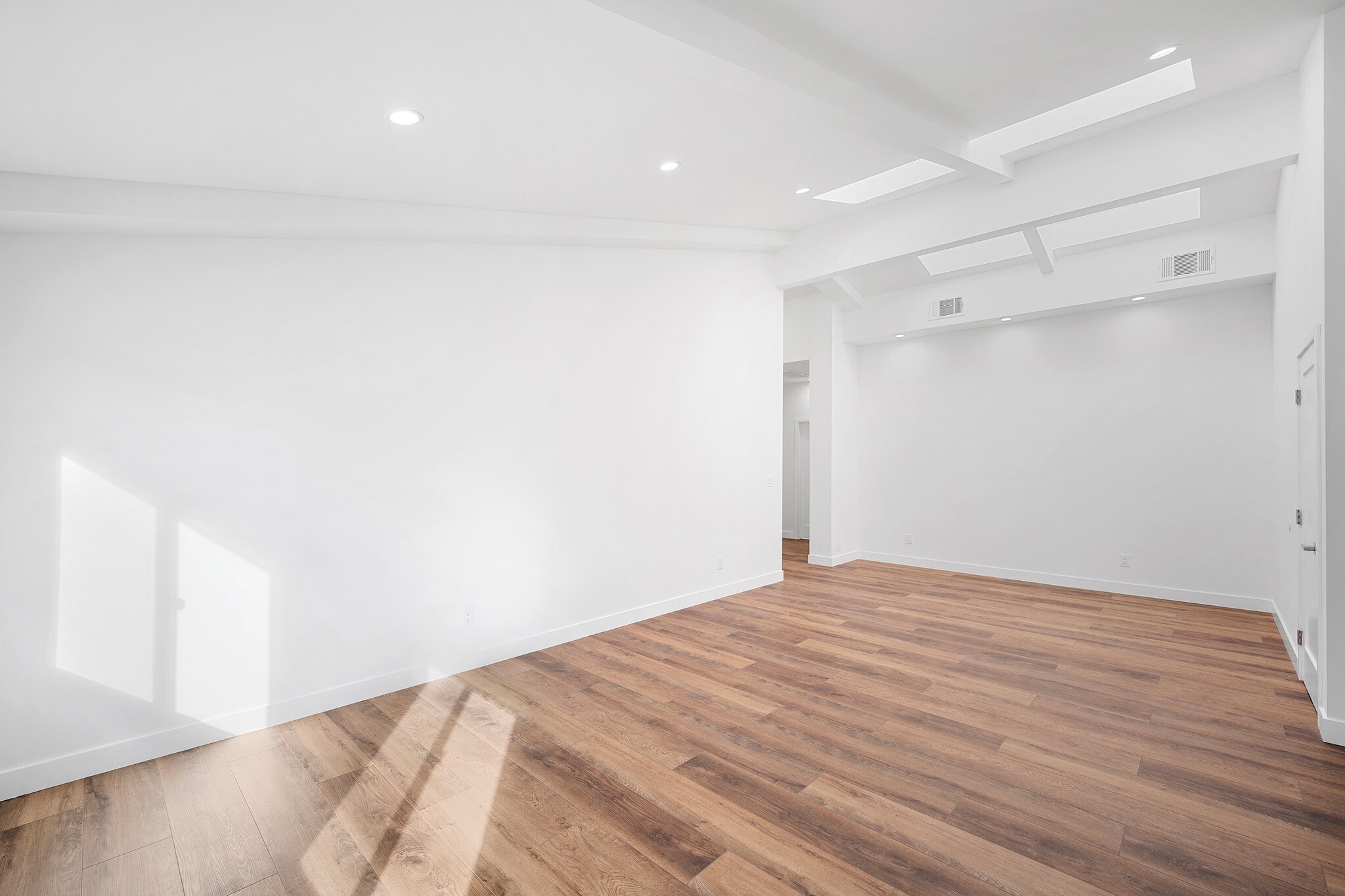 Building Photo - 13010 Hartland St