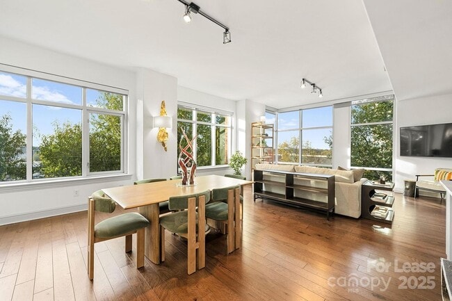 Building Photo - 125 W Tremont Ave