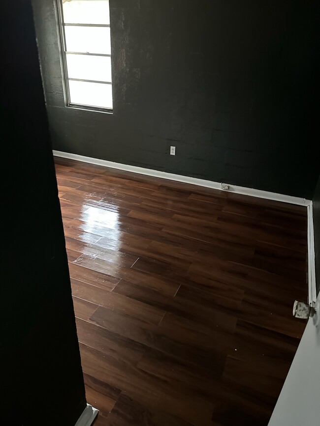 Building Photo - 3737 Maywood Ave