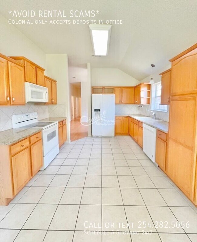 Building Photo - 2032 Stonehenge Dr