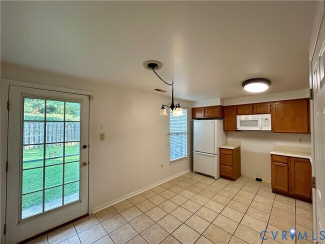 Building Photo - 3063 Montfort Loop