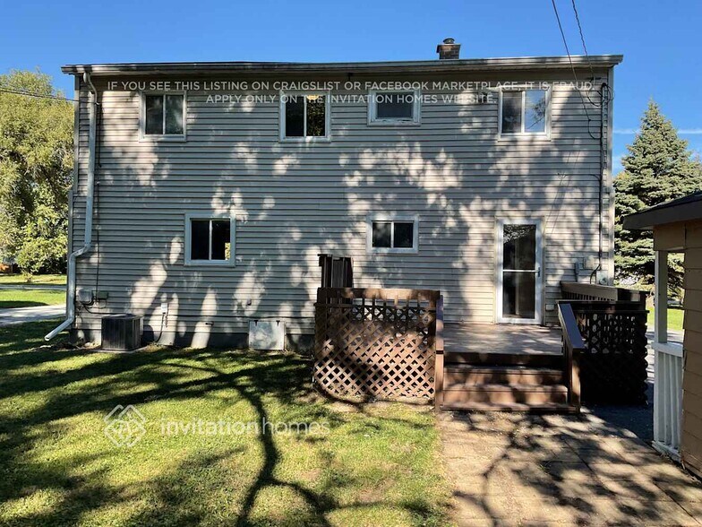 Building Photo - 715 E Le Moyne Ave