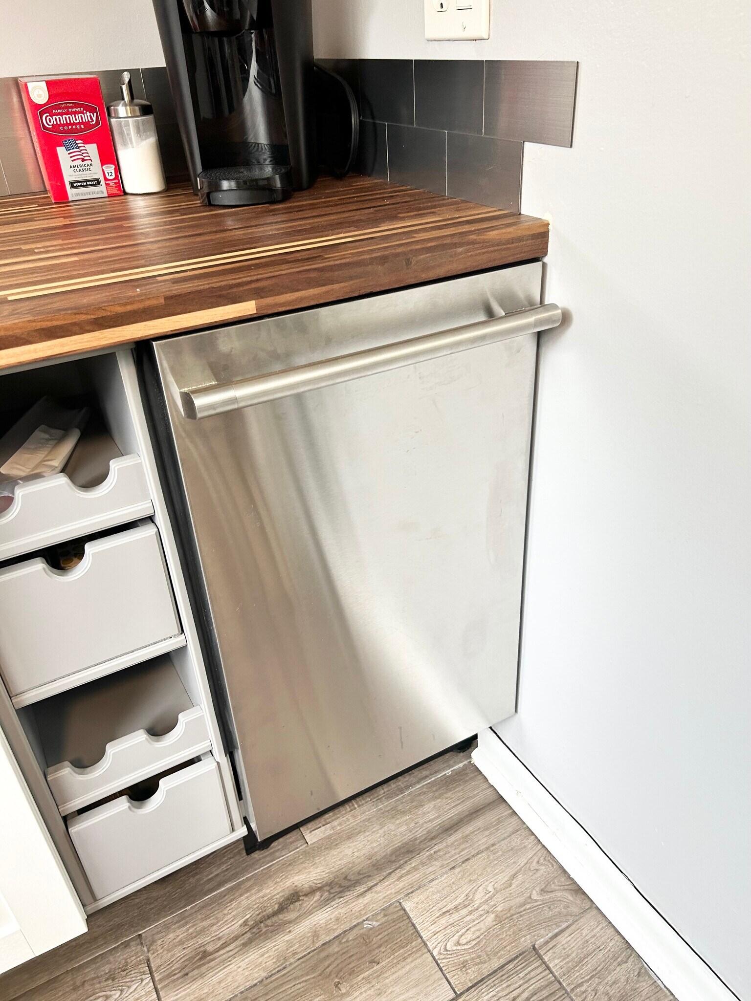 Building Photo - 2320 Vista Ave