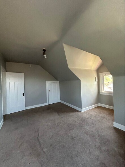 Building Photo - 3421 Trimble Ave