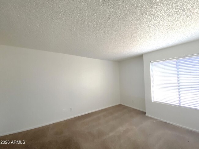 Building Photo - 7350 N Vía Paseo Del Sur