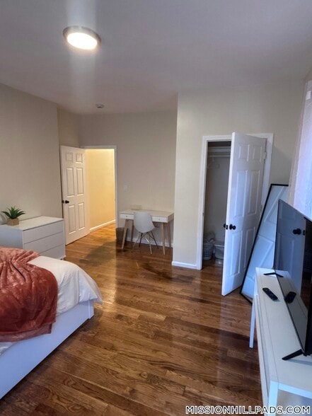 Building Photo - 252 Warren St