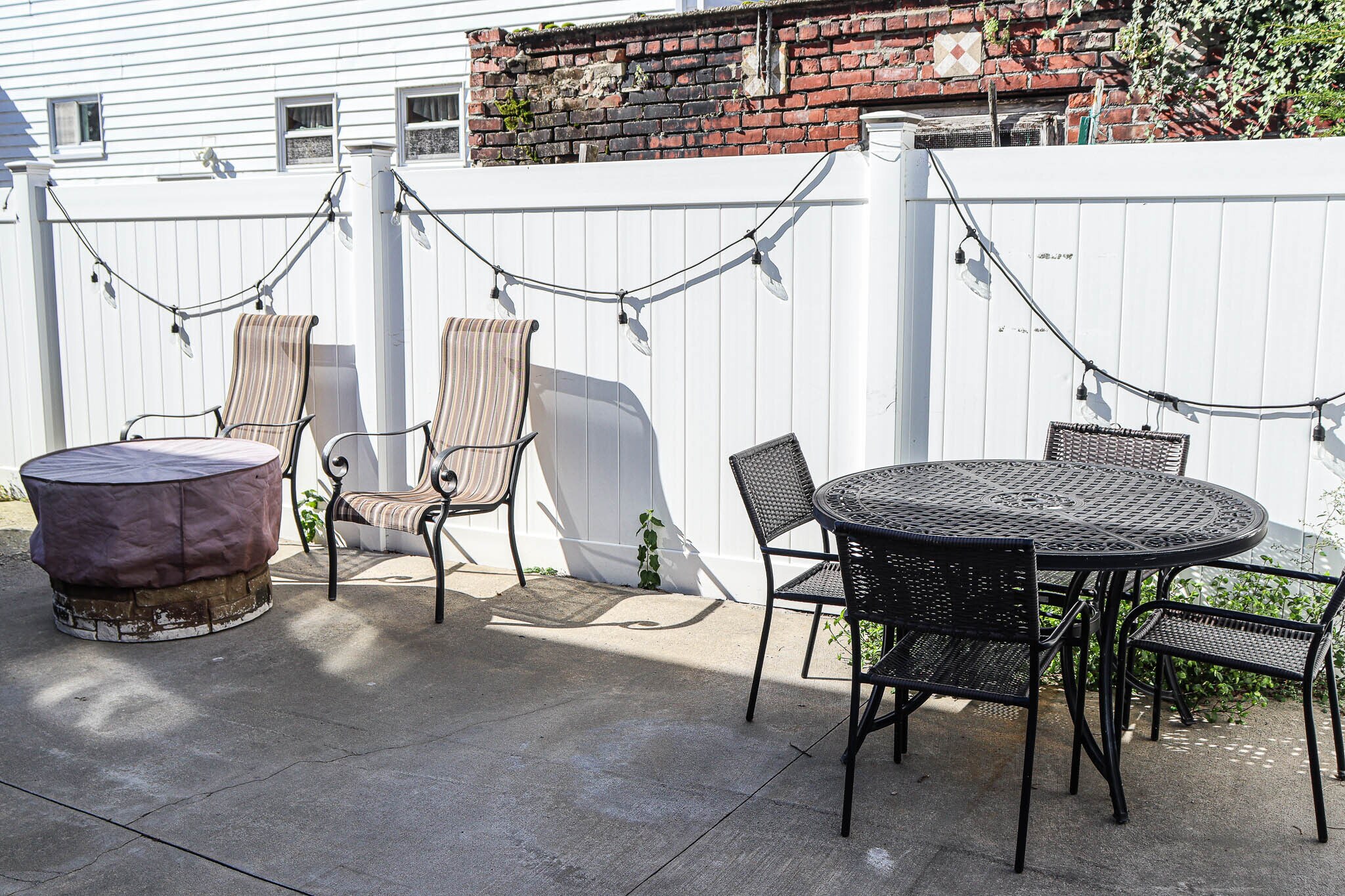 Building Photo - 36 Lancaster St