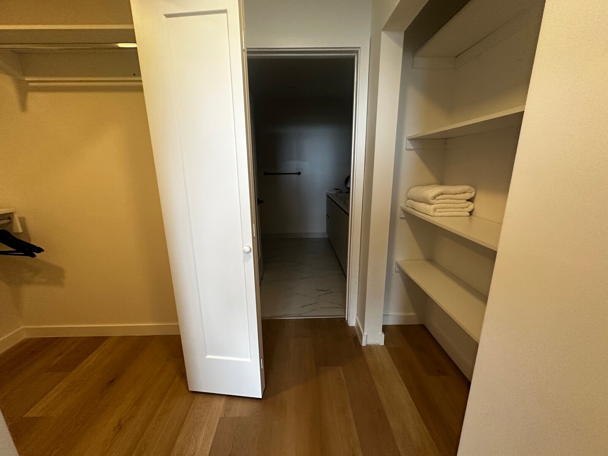 Building Photo - 108 SE 3rd Ave