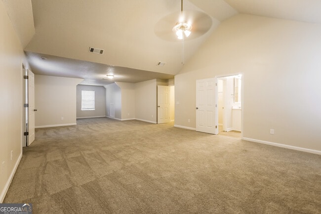 Building Photo - 1562 Gunstock Ct