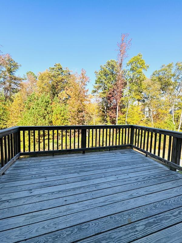 Building Photo - 449 Cross Country Way
