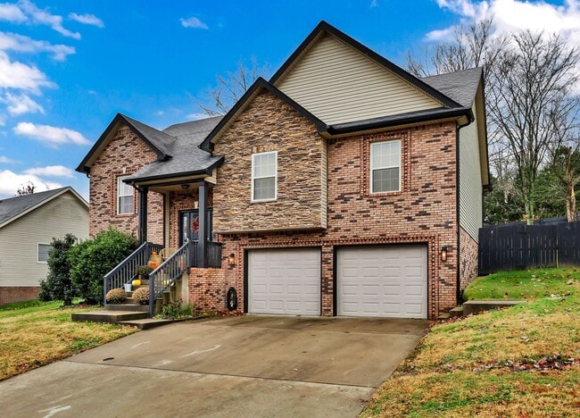 Building Photo - 1838 Patricia Dr