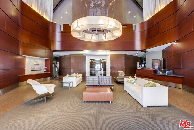 Building Photo - 1100 Wilshire Blvd