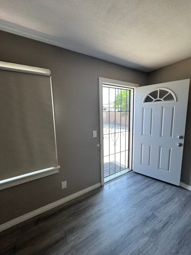 Building Photo - ***New Rental Home***