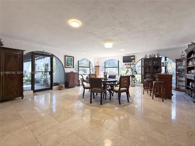 Building Photo - 7925 SW 124th St