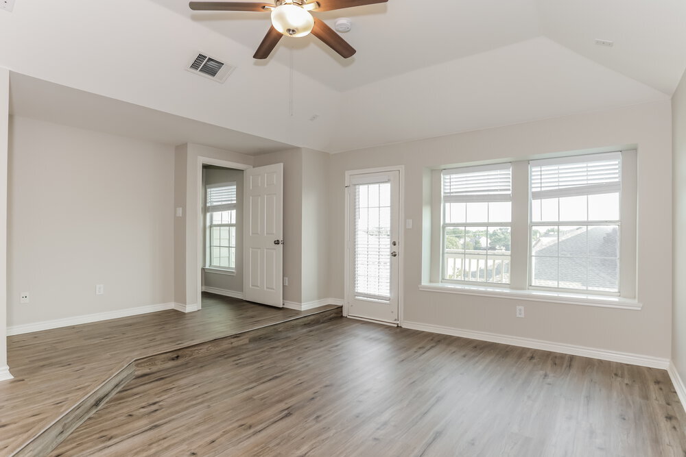 Building Photo - 12634 Bay Ave