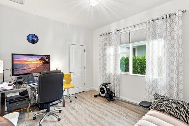 Building Photo - 11639 SW Viridian Blvd