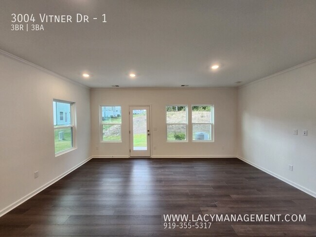 Building Photo - 3004 Vitner Dr