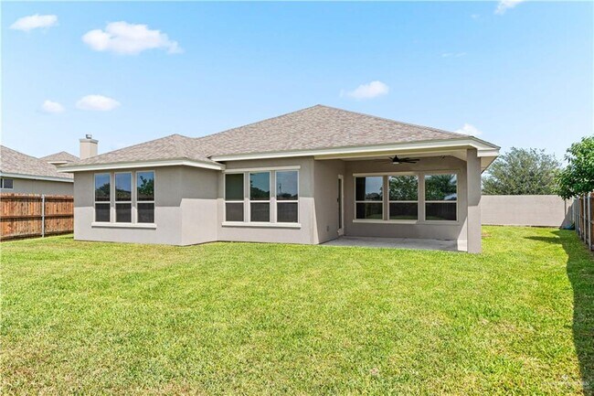 Building Photo - 14224 Amistad Cir