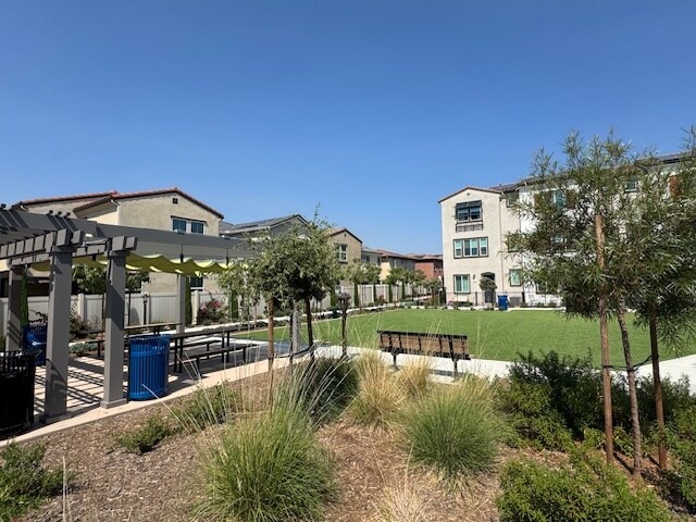 Building Photo - 4316 Cadence Wy