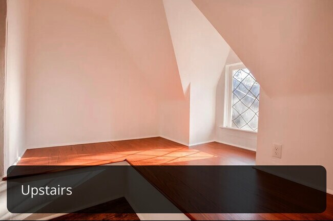 Building Photo - 1328 N Formosa Ave