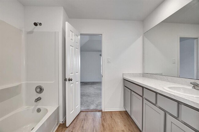 Building Photo - 1518 Carmona Ct