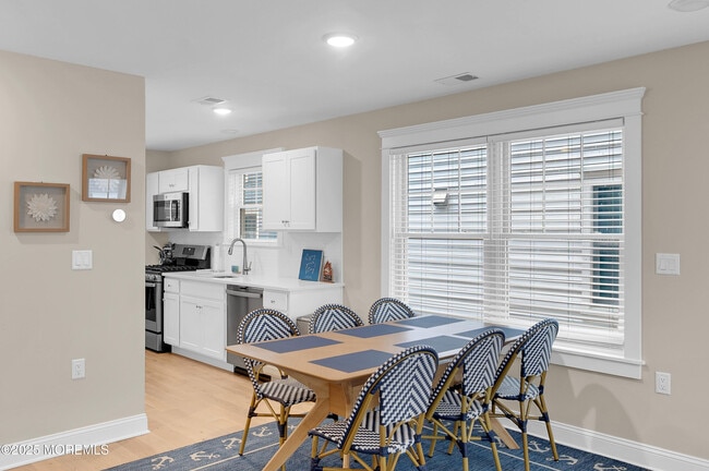 Building Photo - 12 Shell Rd