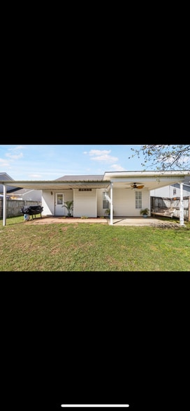 Building Photo - 151 Radford Cir