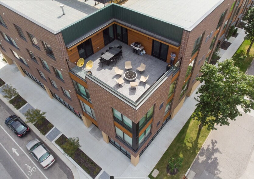 Building Photo - 1161 26th St