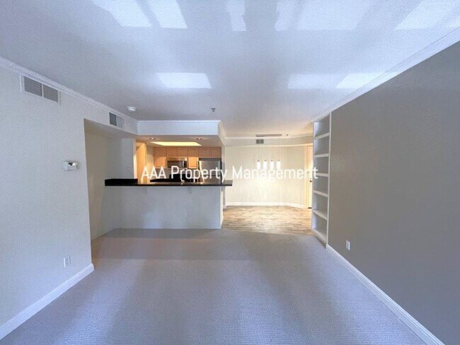 Building Photo - Walnut Creek Condo near Bart! Gorgeous 2 bedroom 2 bath in fantastic location!