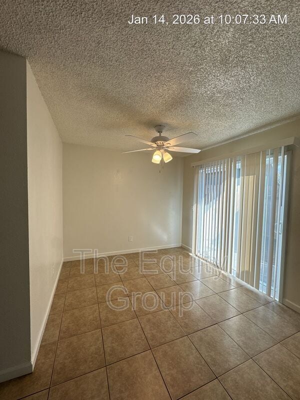 Building Photo - 809 Monarch Cir