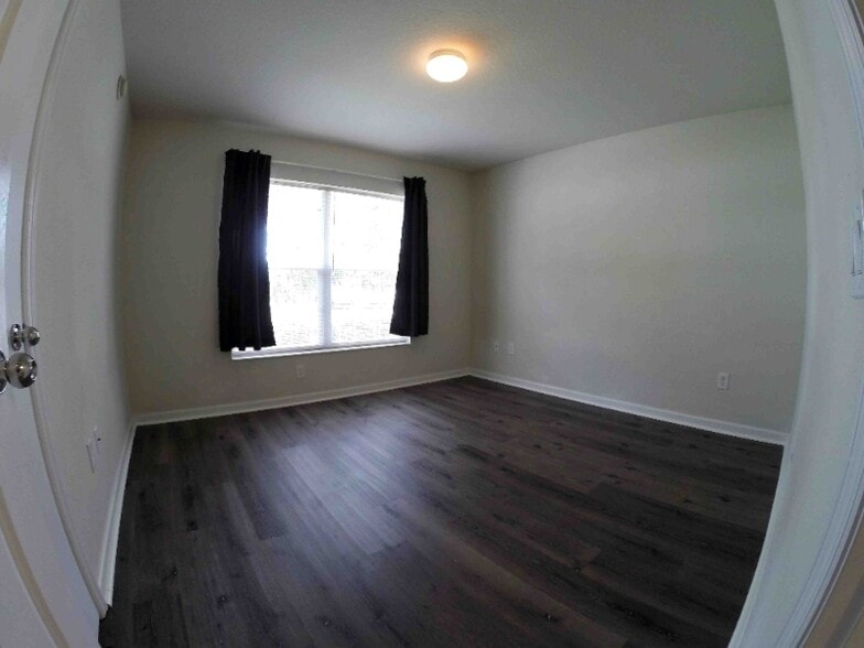 Building Photo - 5525 SW 40th St