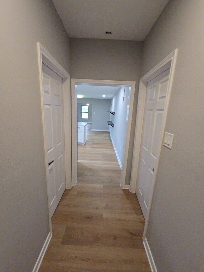 Building Photo - 3118 Memel St