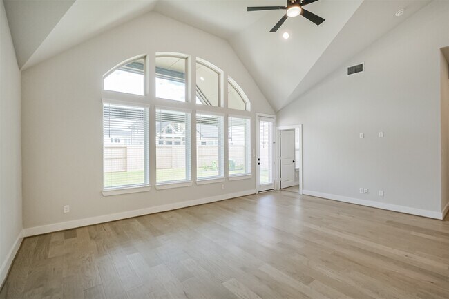Building Photo - 31430 Warm Kindling Wy