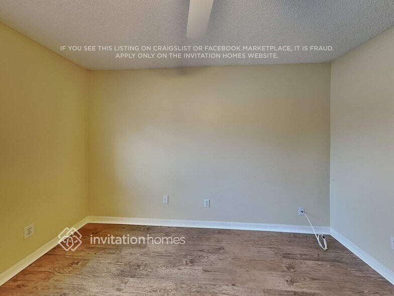 Building Photo - 2414 Bayhill Dr