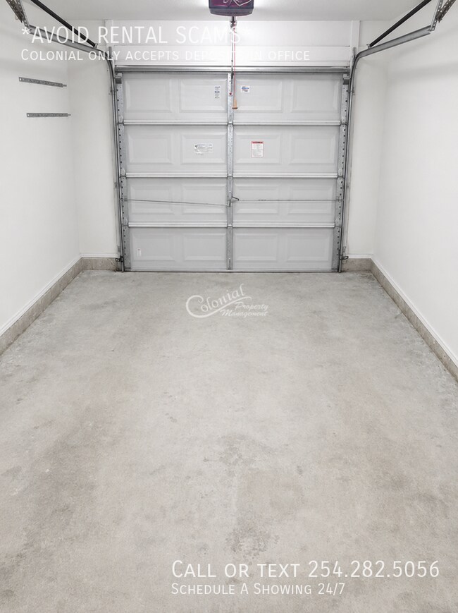 Building Photo - 4604 Bowles Dr