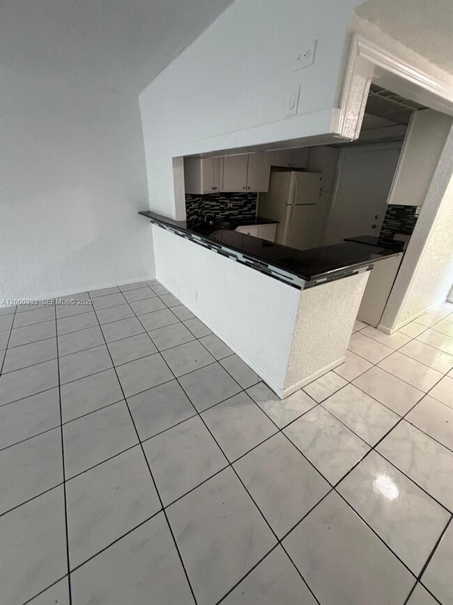 Building Photo - 3300 Spanish Moss Terrace