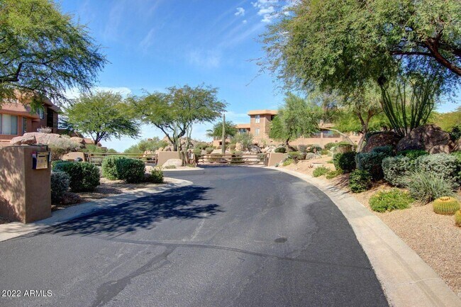 Building Photo - 10222 E Southwind Ln