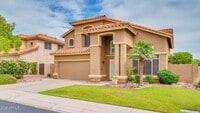 Building Photo - 10045 E Redfield Dr