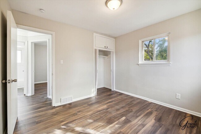 Building Photo - 15470/15472 Greenfield - Vibe Real Estate Investments LLC