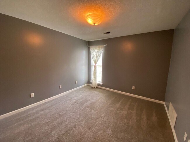 Building Photo - 10162 Eveninghill Cv