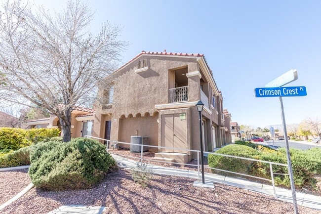 Building Photo - Available! 2 Bedroom Townhome inside Pacif...